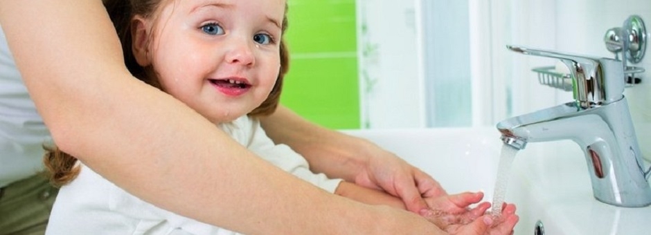 Как научить ребенка мыть руки...